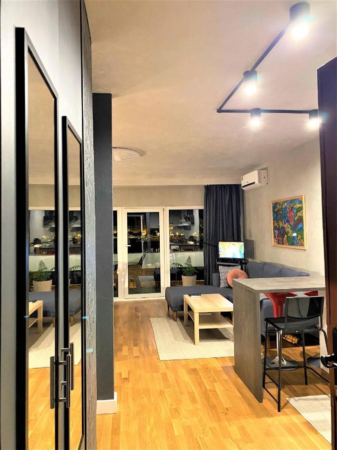 Danube View Artapartment With Balcony Budapest Esterno foto